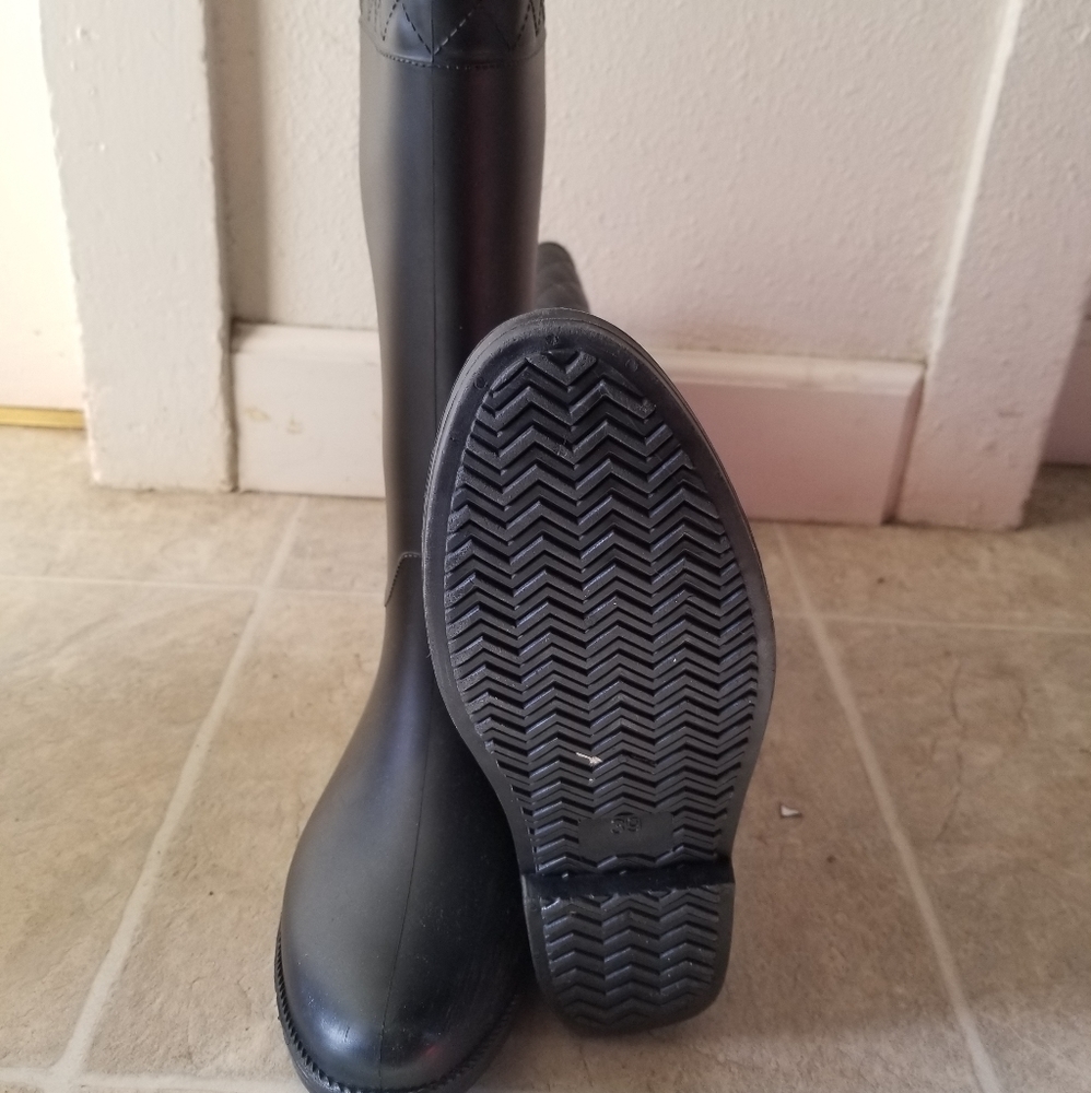 Rain Boots - Picture 4 of 4